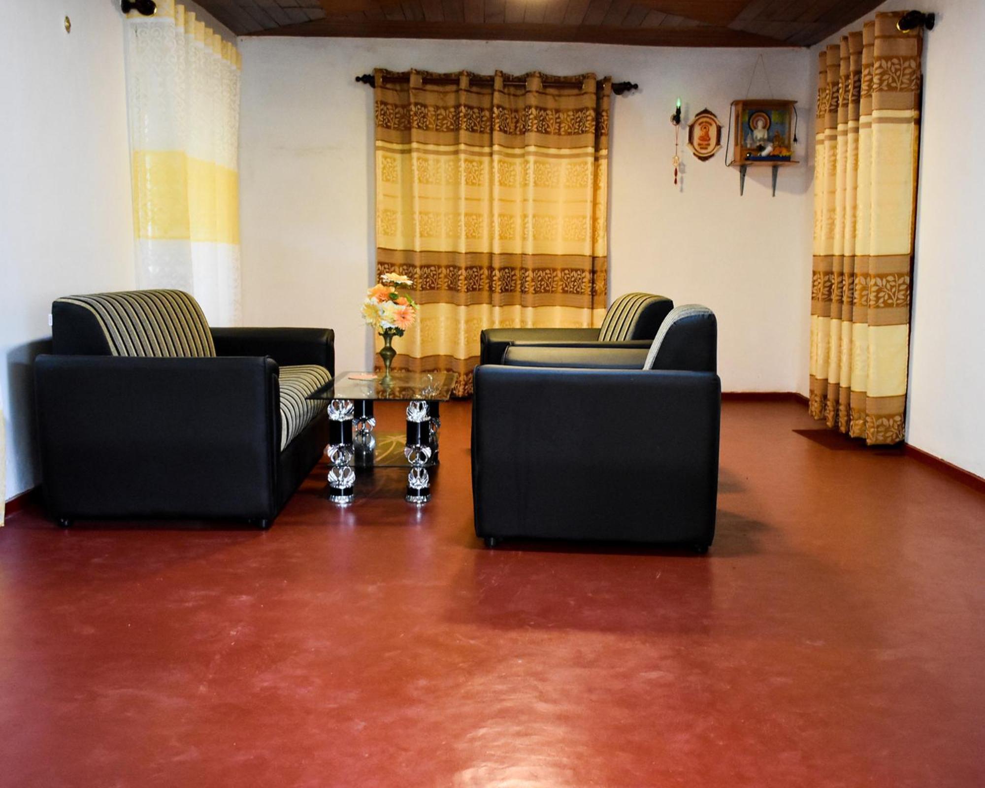 Rainforest Holiday Inn Deniyaya Luaran gambar
